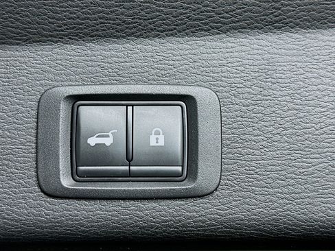 Used 2024 Mitsubishi Outlander SE image 30