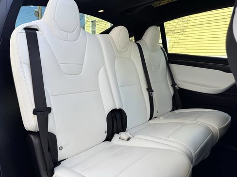 Used 2017 Tesla Model X 100D AWD/4WD image 23