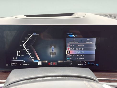 Used 2026 BMW X5 xDrive50e w/ Climate Comfort Package image 12