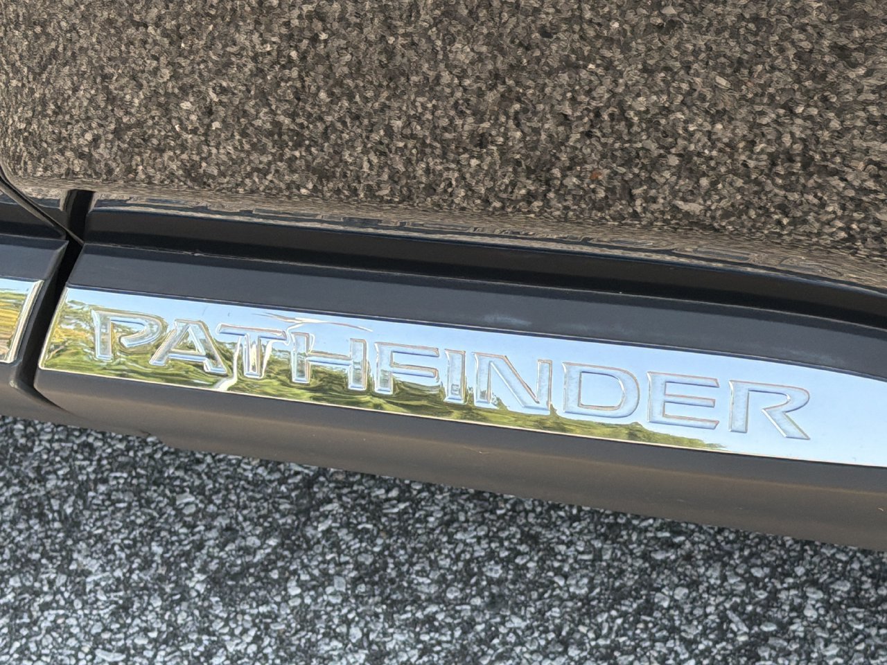 Certified 2024 Nissan Pathfinder Platinum w/ Cargo Package FWD image 37