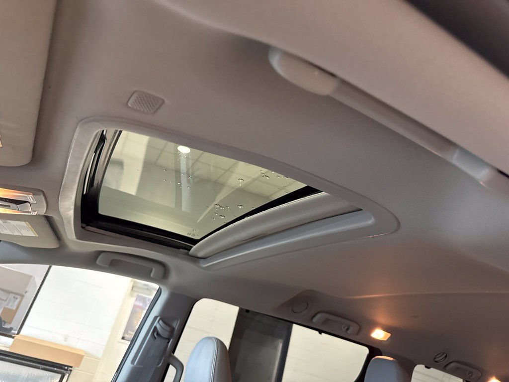 Used 2020 Toyota Sienna XLE w/ XLE Navigation Package AWD/4WD image 28