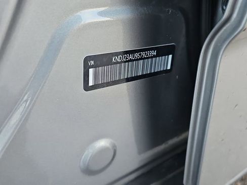 Used 2025 Kia Soul S image 31