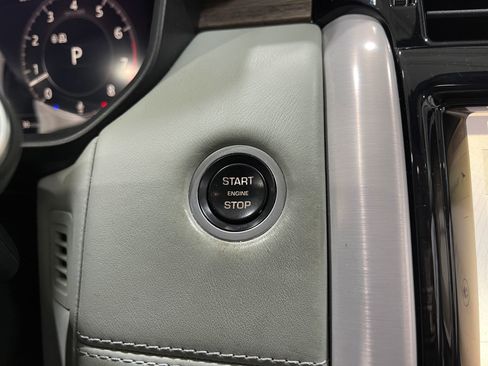 Used 2018 Land Rover Discovery HSE Luxury image 21