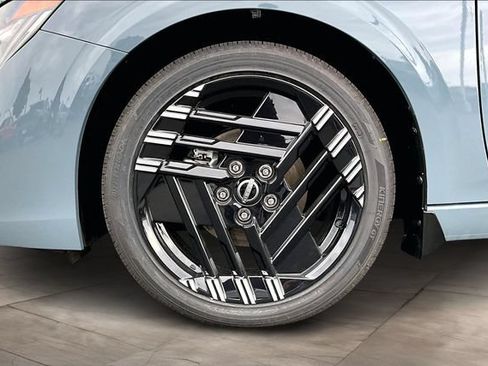 New 2026 Nissan Sentra SR w/ Floor Mat Package FWD image 12