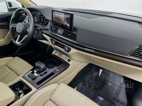 Used 2023 Audi Q5 2.0T Premium Plus w/ Premium Plus Package image 29