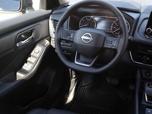 Certified 2025 Nissan Rogue SV w/ SV Premium Package FWD image 26
