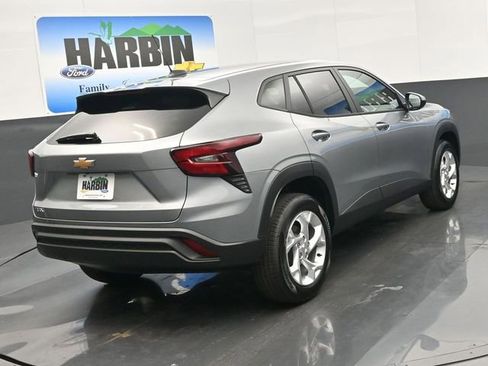 New 2026 Chevrolet Trax LS w/ LS Convenience Package image 5