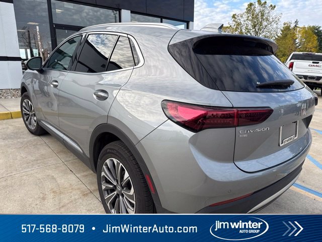 Used 2025 Buick Envision Preferred AWD/4WD image 9