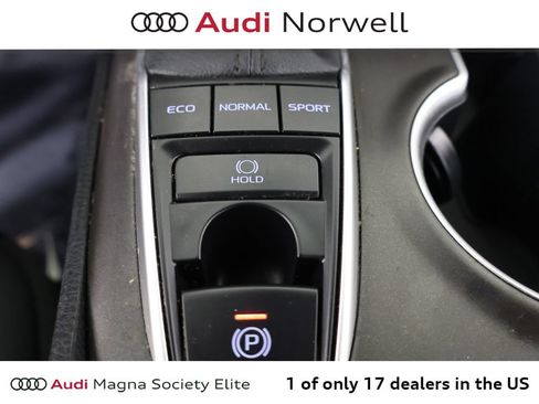 Used 2023 Toyota Camry XLE w/ Cold Weather Package AWD/4WD image 4