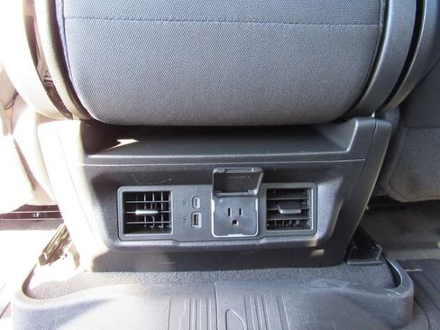 Used 2024 GMC Sierra 1500 Elevation image 25