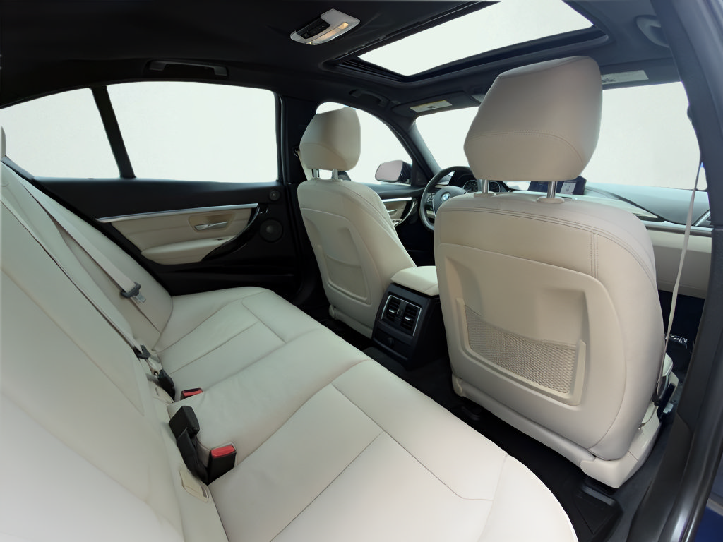 Used 2018 BMW 340i Sedan RWD image 31