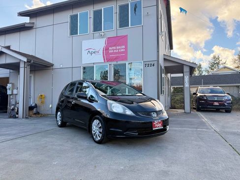 Used 2009 Honda Fit image 2