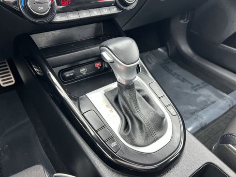 Used 2023 Kia Forte GT-Line w/ GT-Line Premium Package image 21