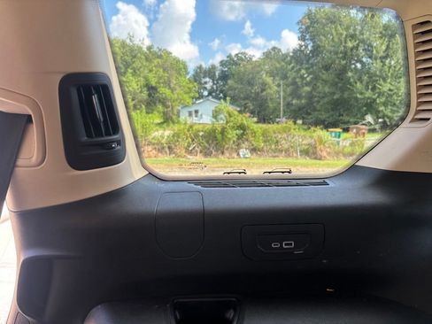 Used 2021 Jeep Grand Cherokee L Limited RWD image 22