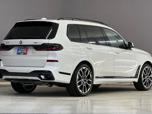 New 2026 BMW X7 xDrive40i w/ M Sport Package AWD/4WD image 8