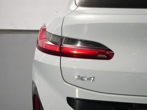 Used 2022 BMW X4 xDrive30i w/ M Sport Package 2 AWD/4WD image 13