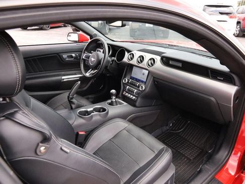 Used 2019 Ford Mustang GT Premium w/ Black Accent Package RWD image 24