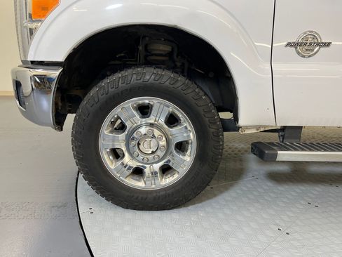 Used 2016 Ford F250 Lariat w/ Chrome Package image 10