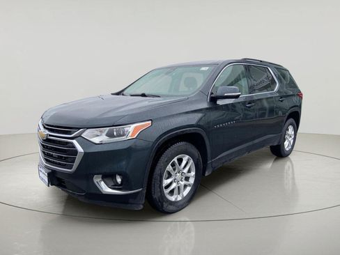 Used 2020 Chevrolet Traverse LT w/ Driver Confidence II Package AWD/4WD image 7