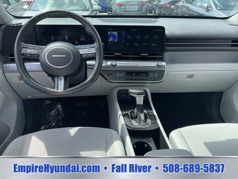 Used 2024 Hyundai Kona SEL AWD/4WD image 13