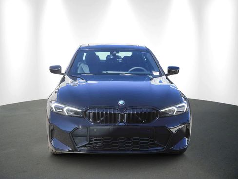 New 2026 BMW 330i Sedan w/ M Sport Package image 2