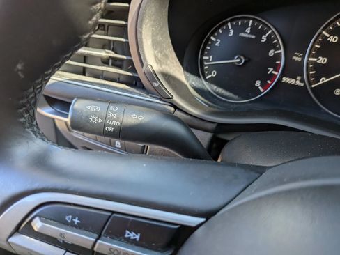 Used 2023 MAZDA MAZDA3 s FWD image 40