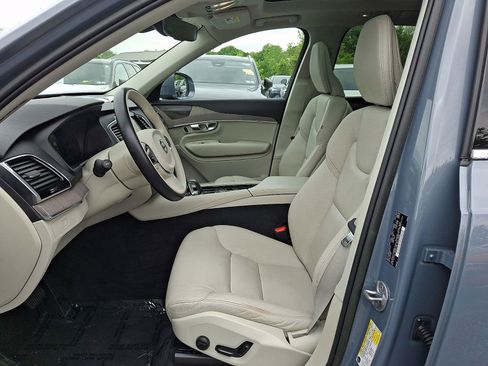 Certified 2023 Volvo XC90 B6 Plus AWD/4WD image 15