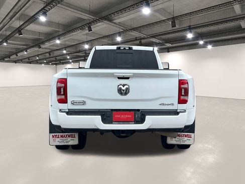 Used 2023 RAM 3500 Limited image 15