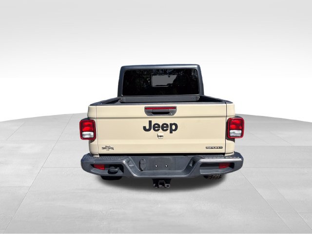 Used 2020 Jeep Gladiator Sport w/ Trailer Tow Package AWD/4WD image 4