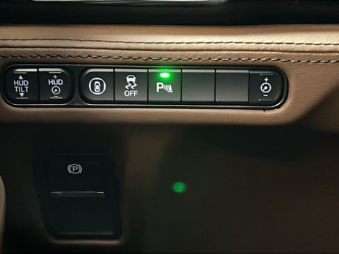 Used 2024 Acura MDX SH-AWD w/ Advance Package image 31