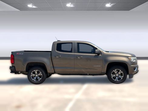 Used 2015 Chevrolet Colorado Z71 image 8