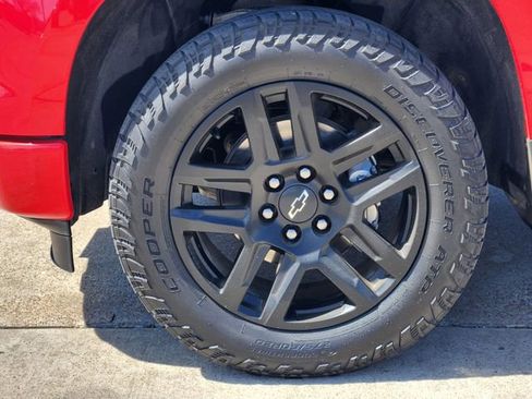 Used 2023 Chevrolet Silverado 1500 Custom AWD/4WD image 8