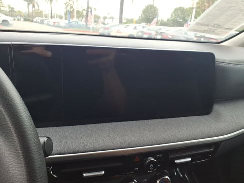 Certified 2025 Nissan Kicks SV FWD image 23