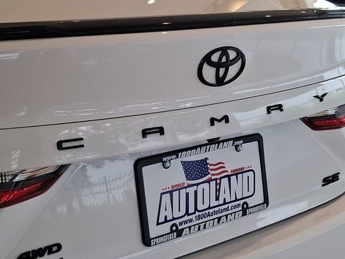 Used 2026 Toyota Camry SE w/ Convenience Package AWD/4WD image 29