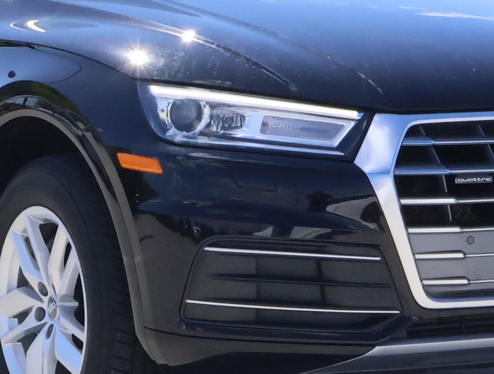 Used 2020 Audi Q5 2.0T Premium w/ Convenience Package AWD/4WD image 8