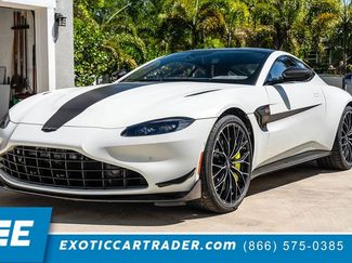 Used 2022 Aston Martin V8 Vantage Coupe video 1