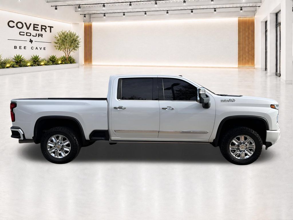 Used 2024 Chevrolet Silverado 2500 High Country w/ High Country Premium Package AWD/4WD image 19