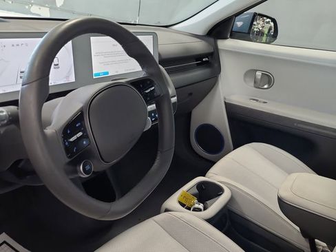 Used 2024 Hyundai Ioniq 5 Limited image 8