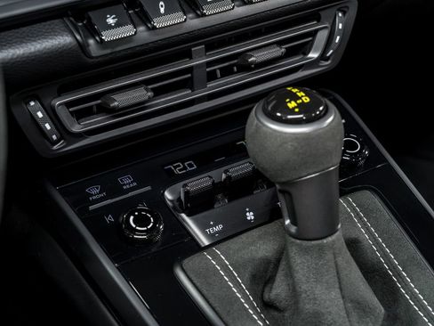 Used 2025 Porsche 911 GT3 RS image 28