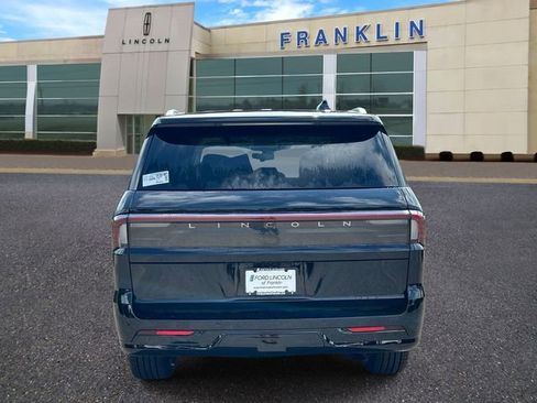 New 2025 Lincoln Navigator Reserve AWD/4WD image 6