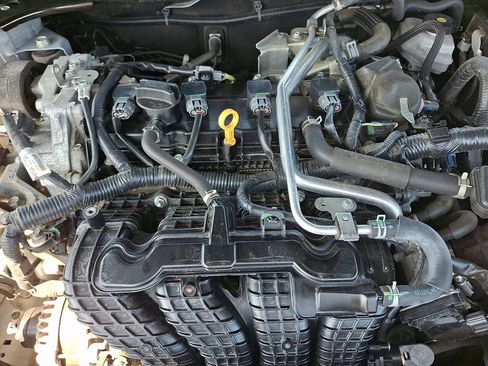Certified 2023 Nissan Altima 2.5 SR w/ SR Premium Package FWD image 28