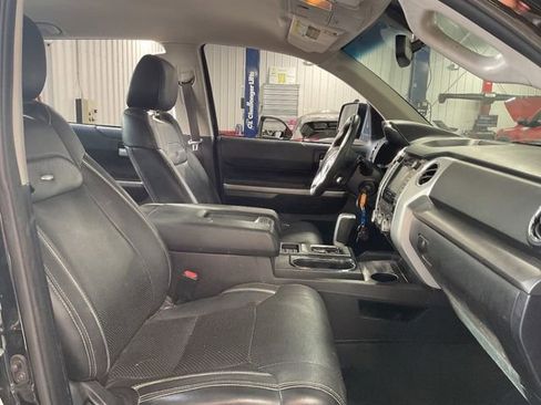 Used 2016 Toyota Tundra SR5 w/ SR5 Upgrade Package RWD image 12