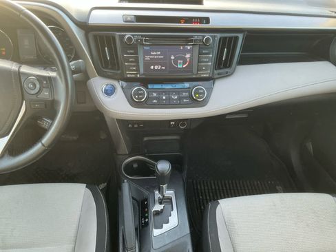 Used 2017 Toyota RAV4 XLE image 11