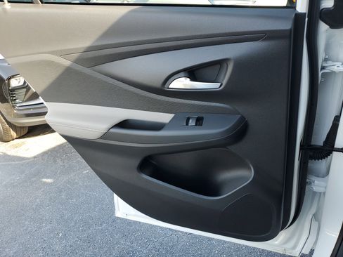 New 2026 Buick Envista Avenir image 11