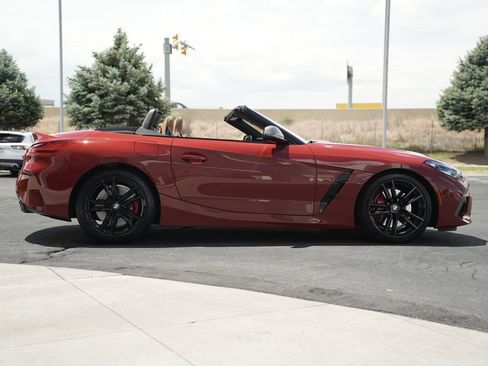 Used 2022 BMW Z4 M40i w/ Premium Package RWD image 7