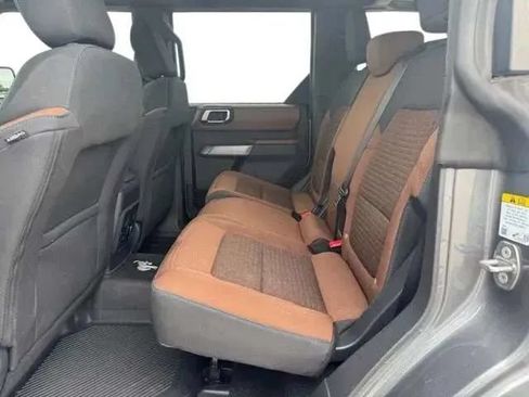 Used 2023 Ford Bronco Outer Banks w/ Sasquatch Package AWD/4WD image 16