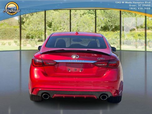 Used 2018 INFINITI Q50 Red Sport 400 w/ Sensory Package (Sport) RWD image 9