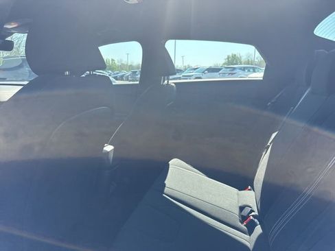 Used 2025 Hyundai Elantra SEL image 8