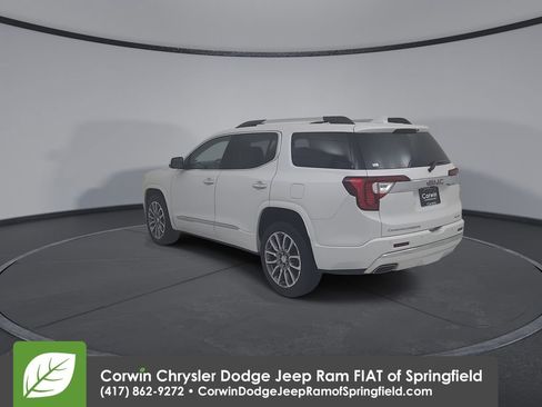 Used 2023 GMC Acadia Denali image 11