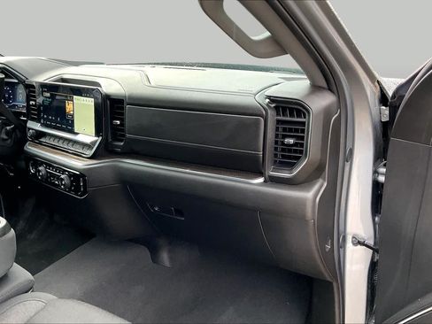 Used 2024 Chevrolet Silverado 1500 LT AWD/4WD image 18